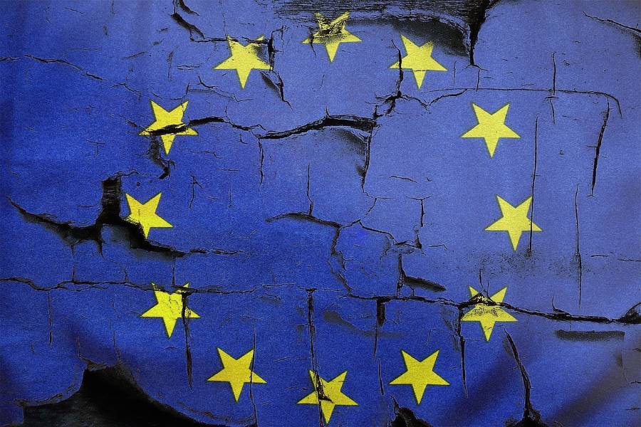 Vì Sao Châu Âu Đang Chia Rẽ: Cuộc khủng Hoảng Chính Trị Sâu Sắc